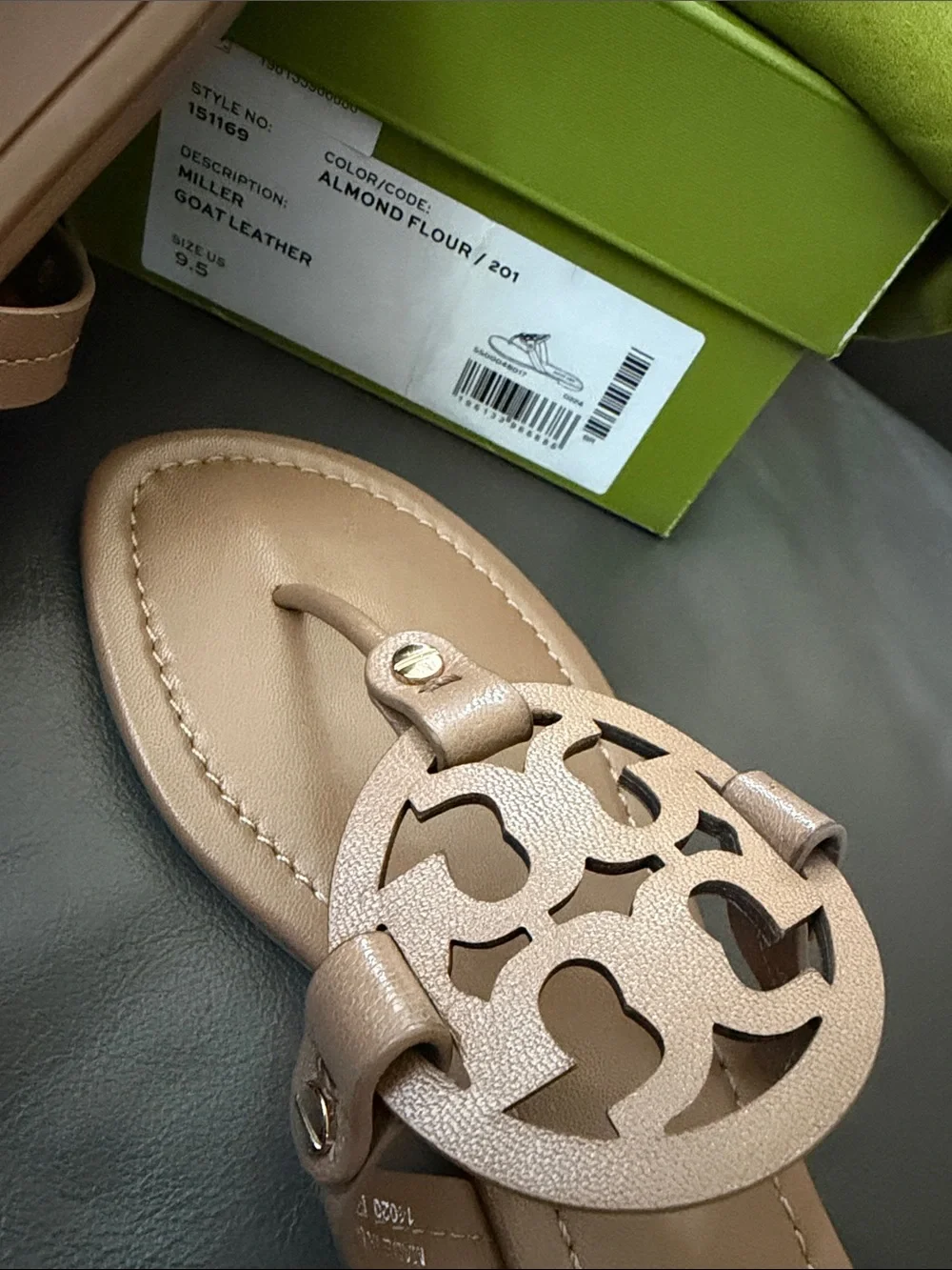 Tory Burch reposhing this